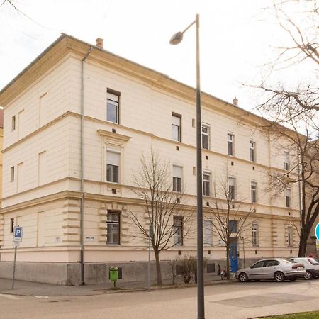 Center Apartman Szeged Exteriör bild