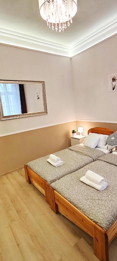 Center Apartman Szeged Exteriör bild